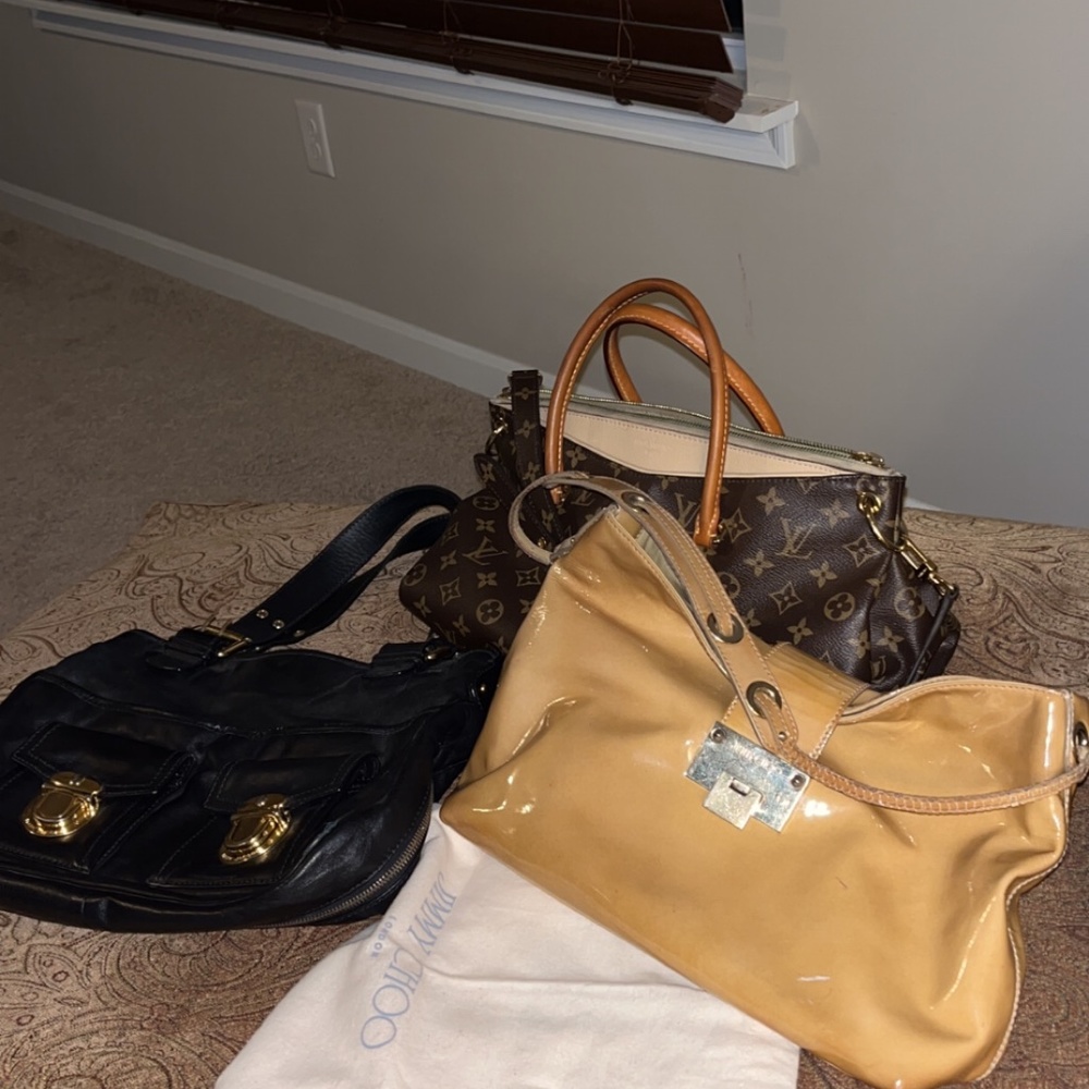 Designer handbags - Picture 2 of 3